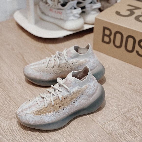 adidas Yeezy Boost 380 FZ1269 - BRAND NEW - Picture 1 of 7